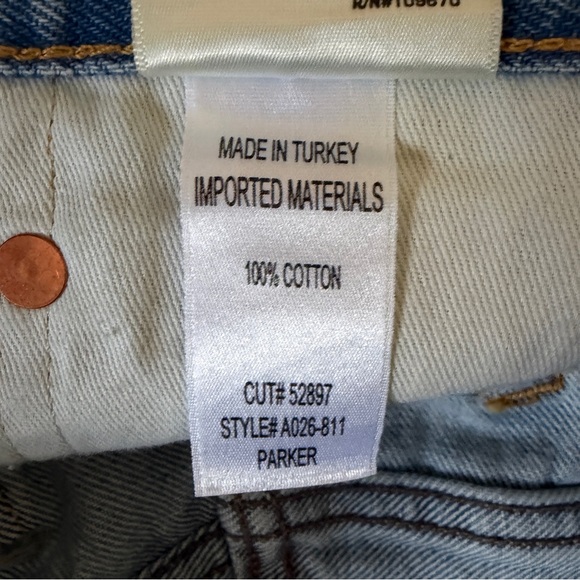 Agolde High-Rise Vintage Parker Jean Shorts - Picture 11 of 11